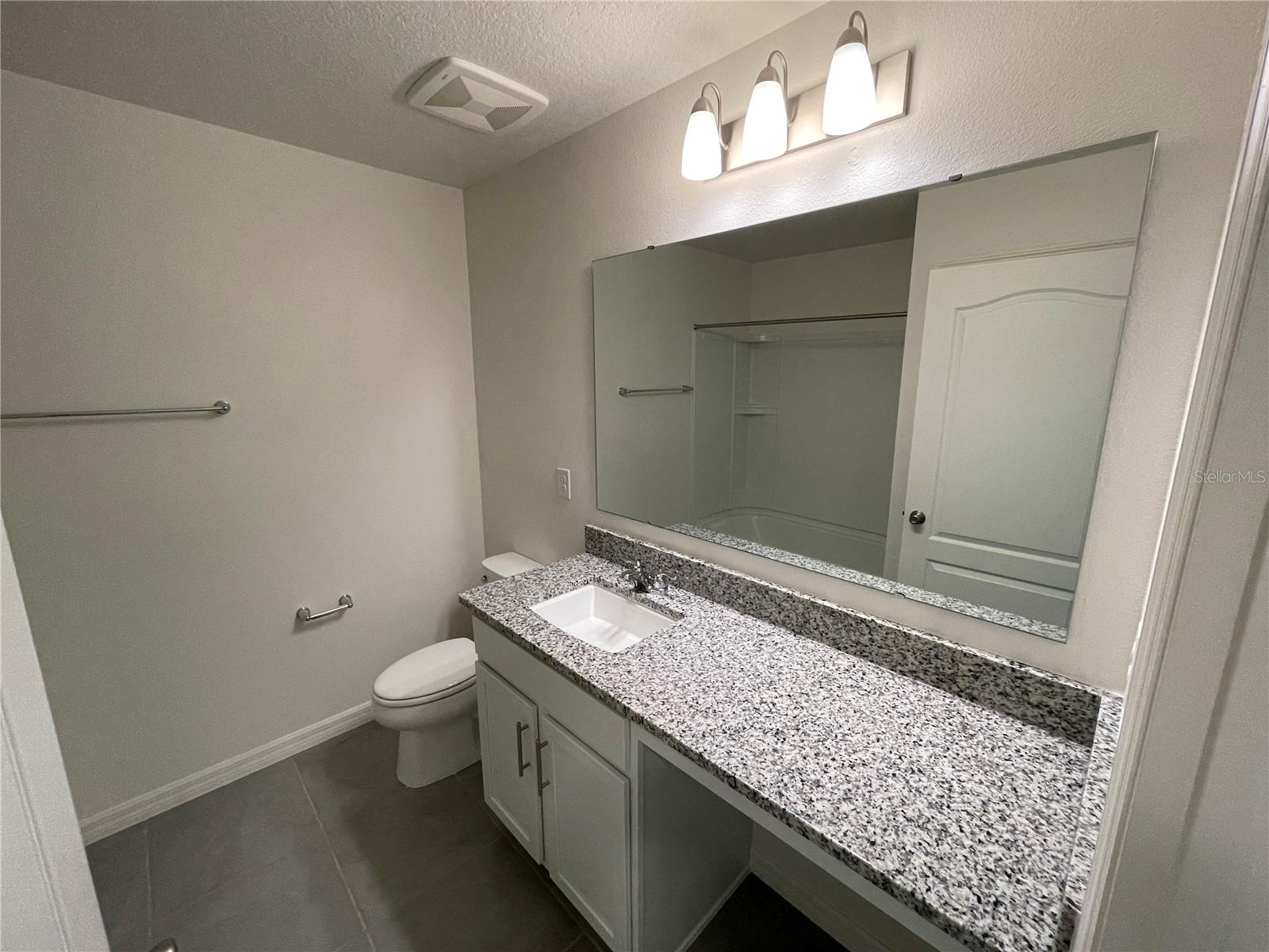 TIVOLI RESERVE PH 3 - Residential Lease