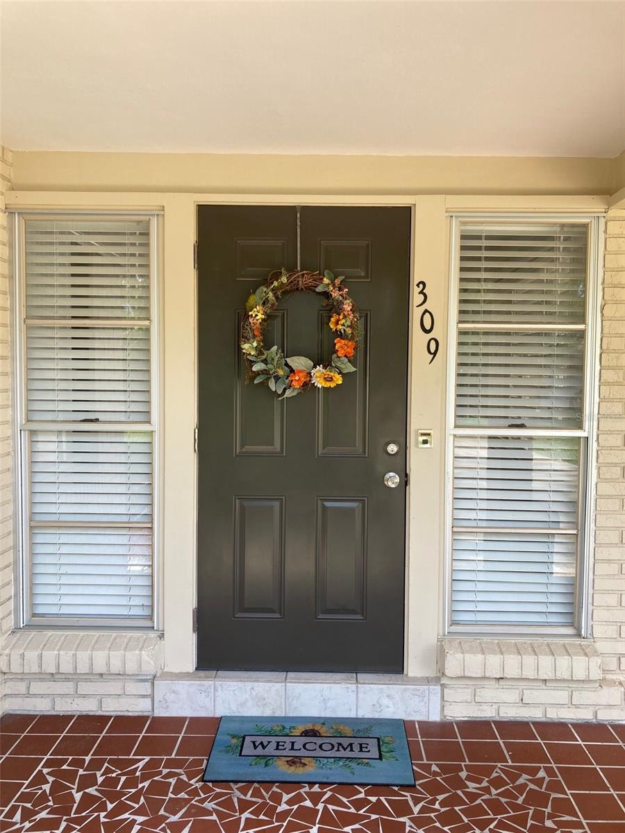 309 SUNNYSIDE LANE