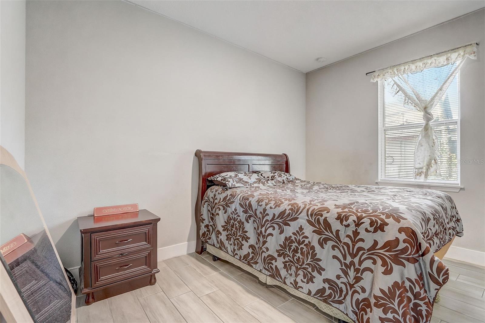 HACKNEY PROP - Residential