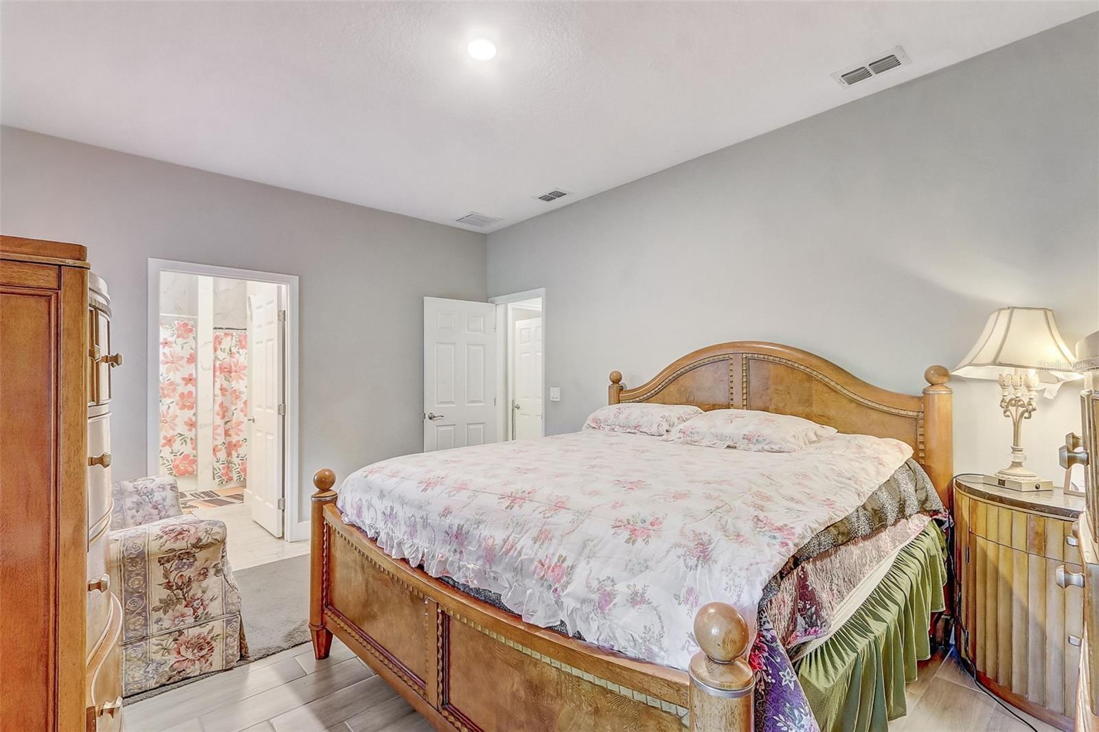 HACKNEY PROP - Residential