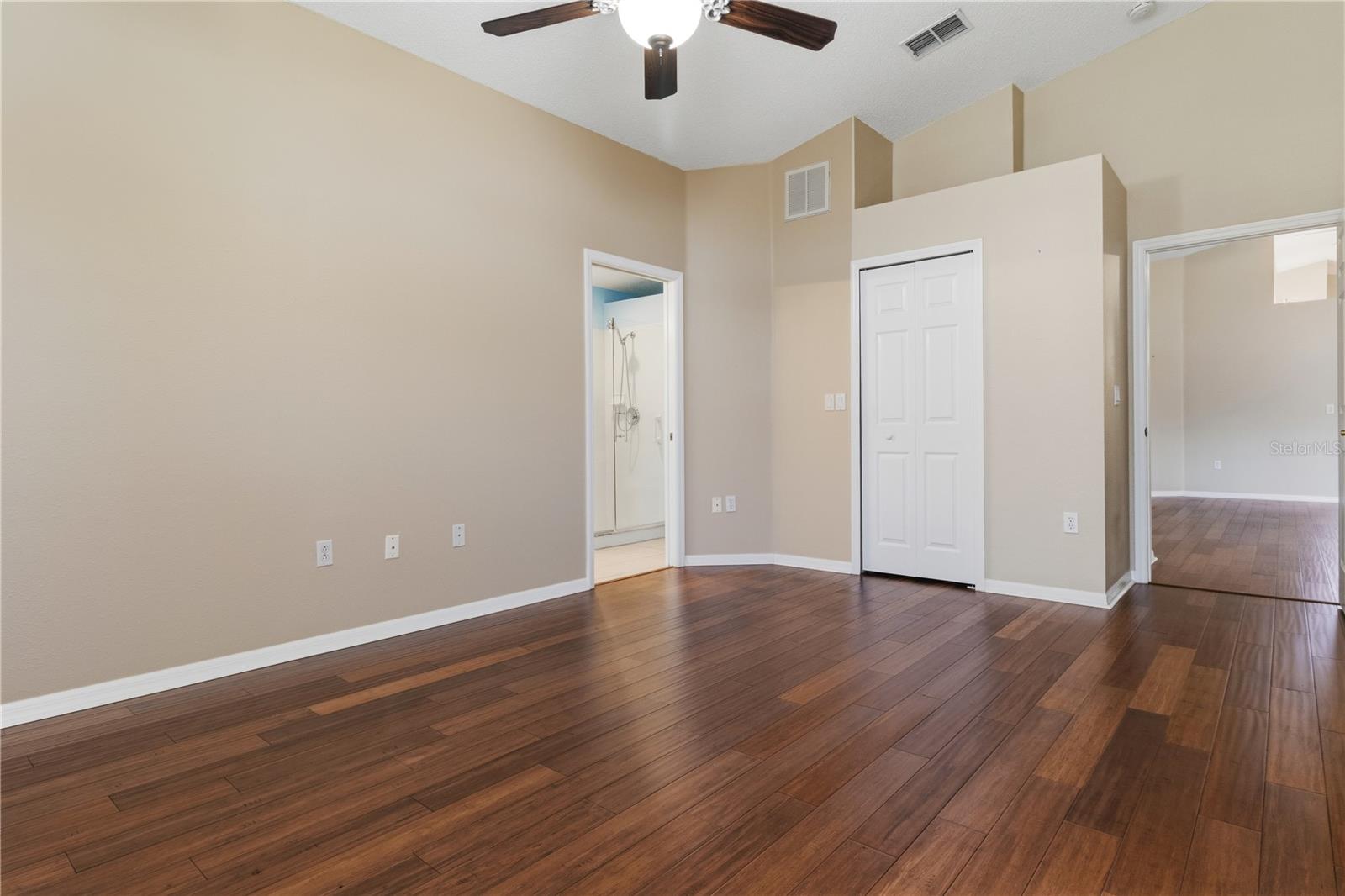 WELLINGTON AT SEVEN HILLS PH 3 - Residential