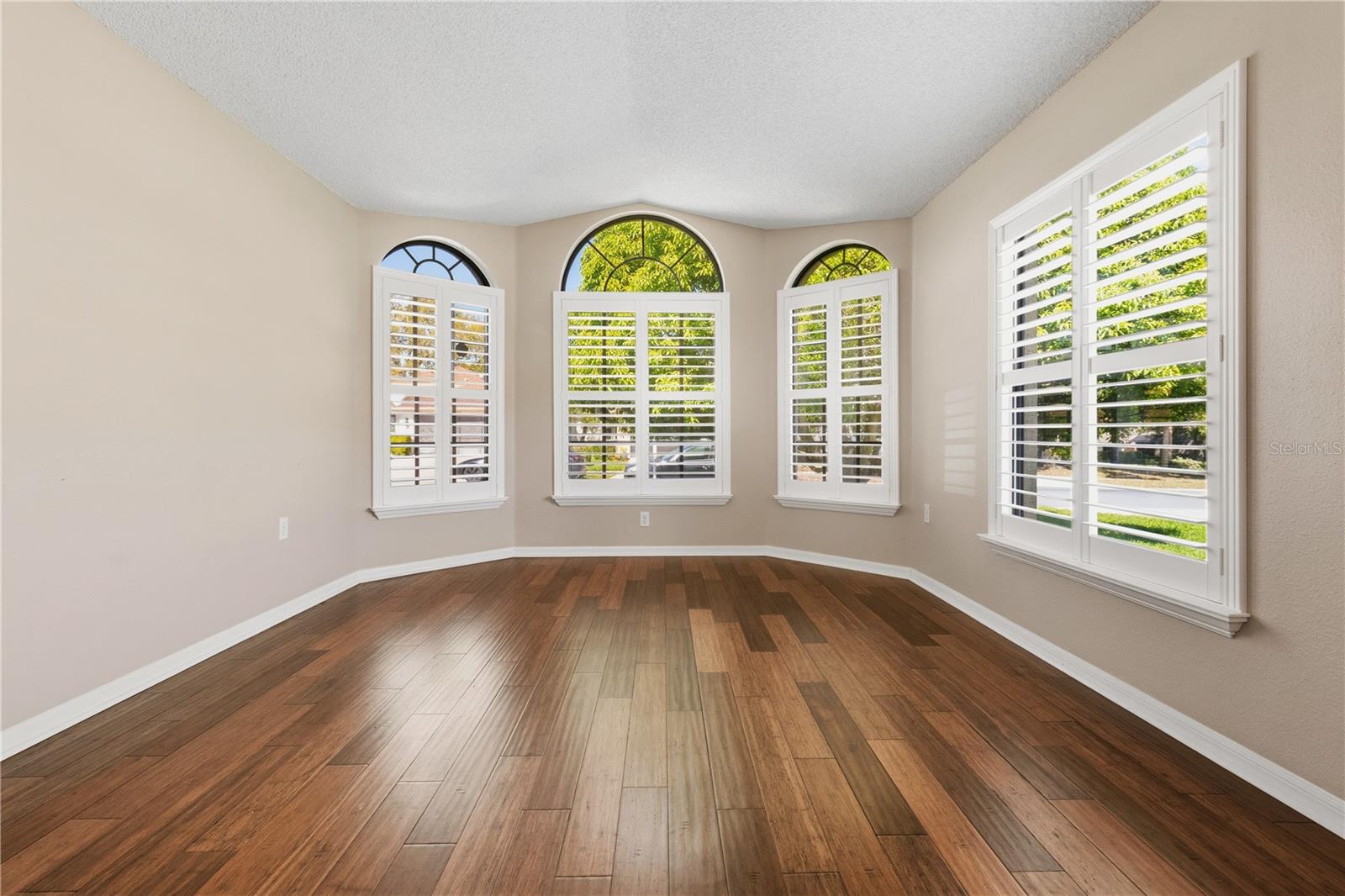 WELLINGTON AT SEVEN HILLS PH 3 - Residential