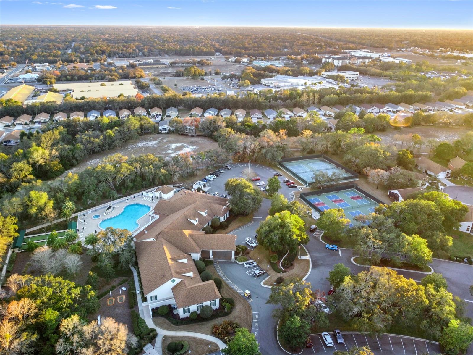 WELLINGTON AT SEVEN HILLS PH 3 - Residential