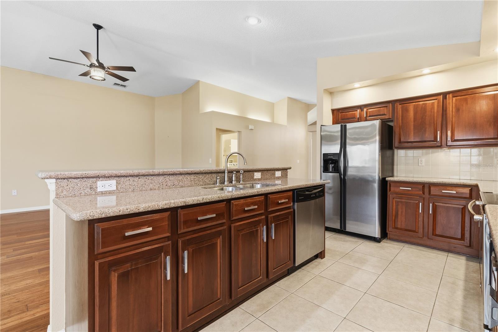 WELLINGTON AT SEVEN HILLS PH 3 - Residential