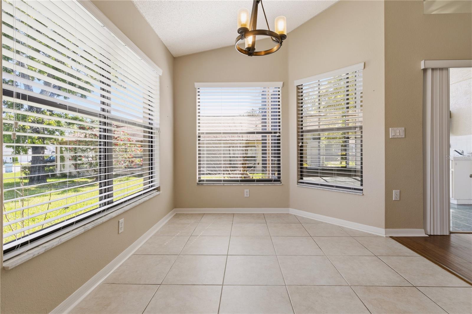 WELLINGTON AT SEVEN HILLS PH 3 - Residential