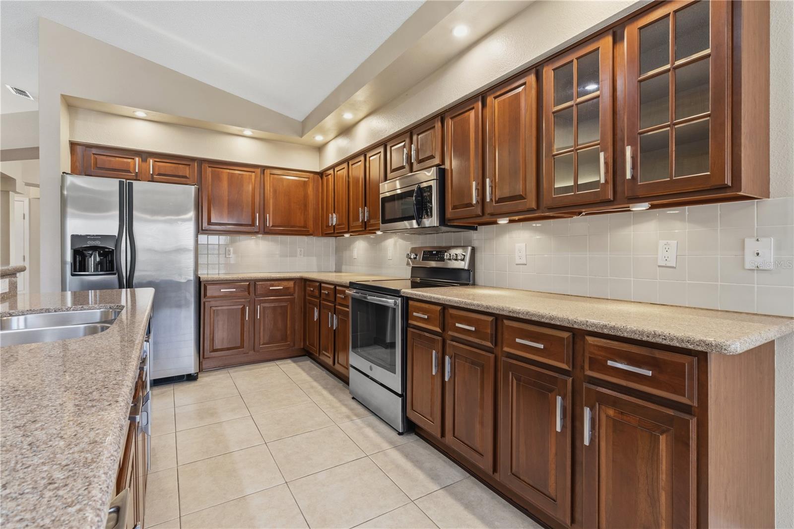 WELLINGTON AT SEVEN HILLS PH 3 - Residential