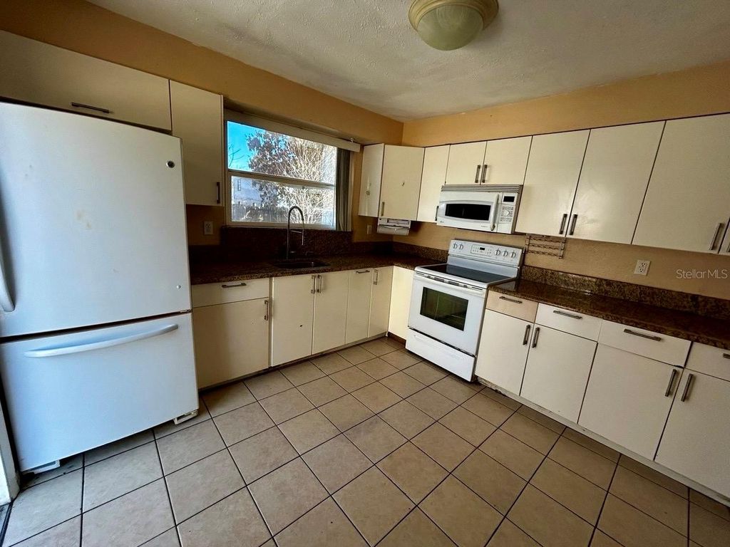 Photo of 413 Magnolia Avenue, Seffner, FL 33584 (MLS # TB8474923)