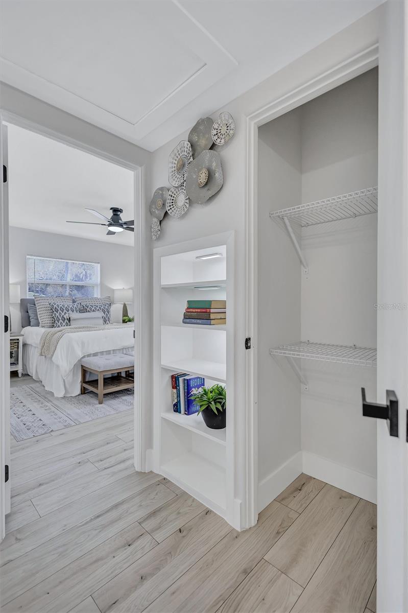 BAYOU HEIGHTS HANLONS - Residential