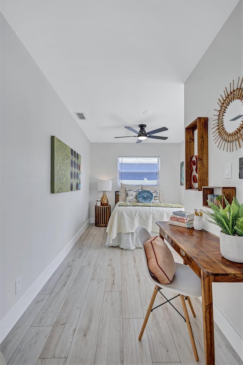 BAYOU HEIGHTS HANLONS - Residential