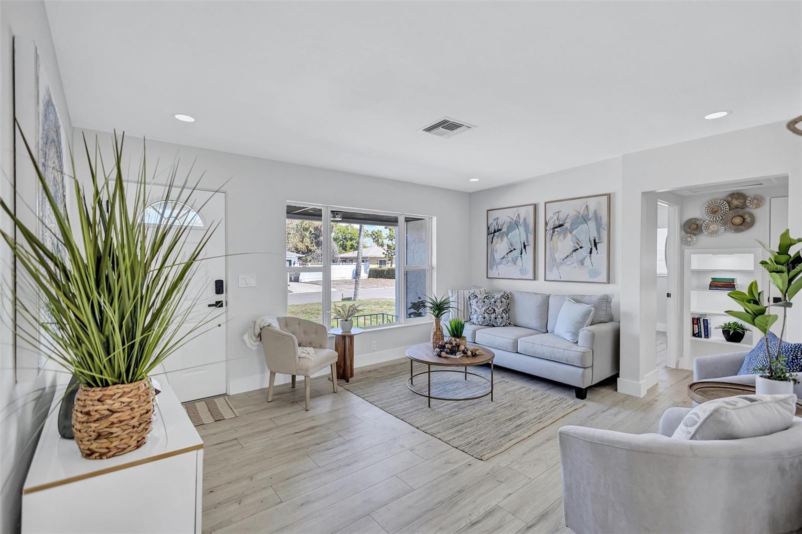 BAYOU HEIGHTS HANLONS - Residential