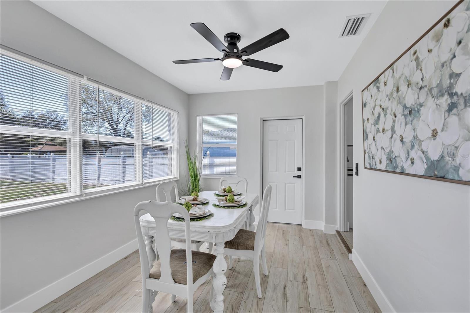 BAYOU HEIGHTS HANLONS - Residential