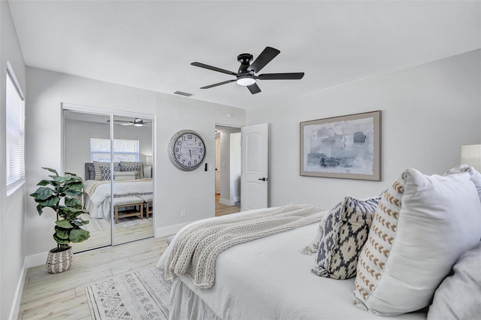 BAYOU HEIGHTS HANLONS - Residential