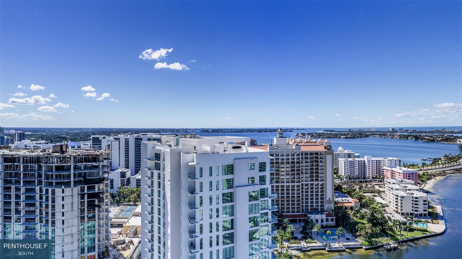 555 QUAY COMMON 2001