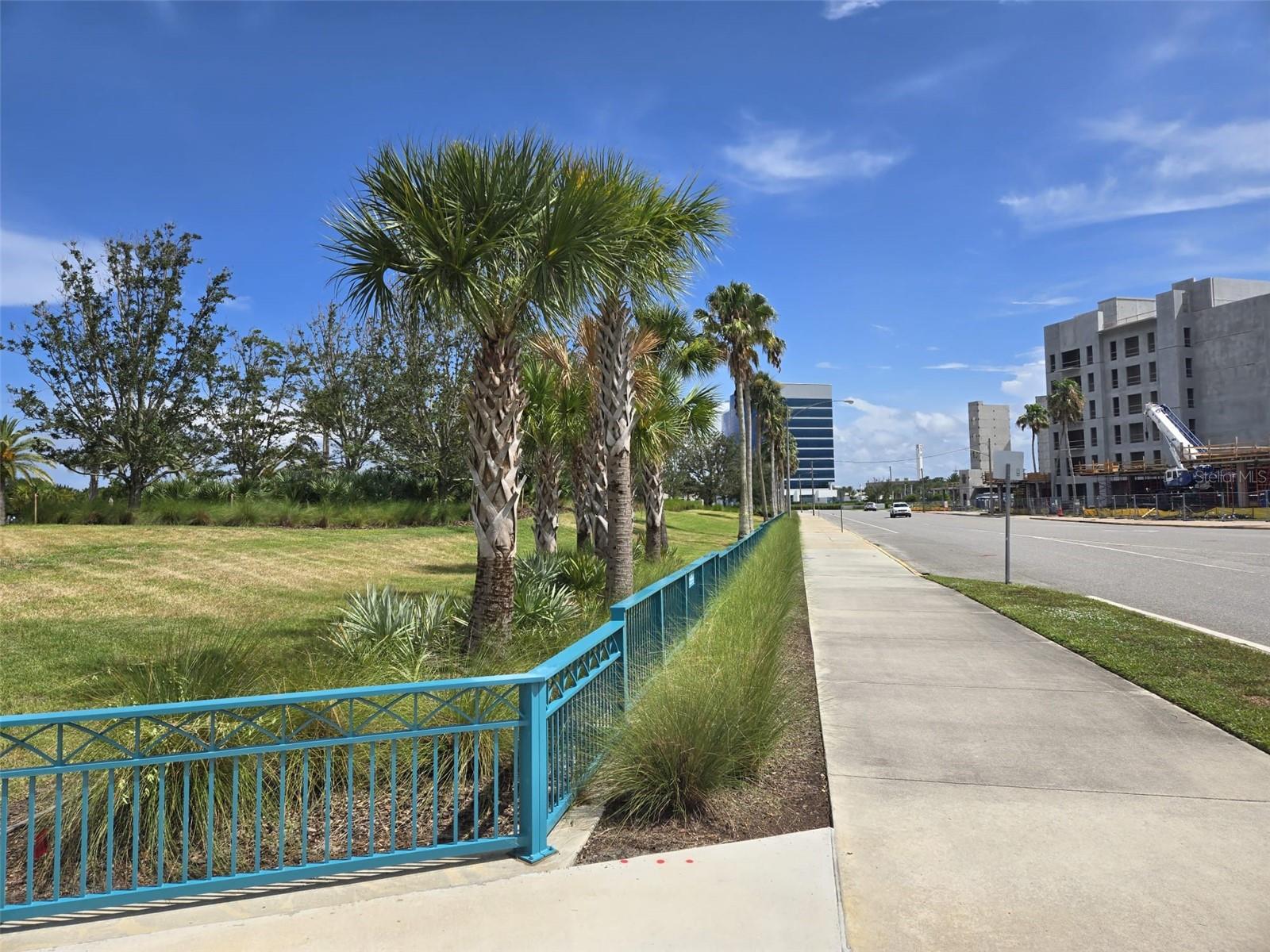 BUNGALOW COURT IN COLEMANS DAYTONA - Land
