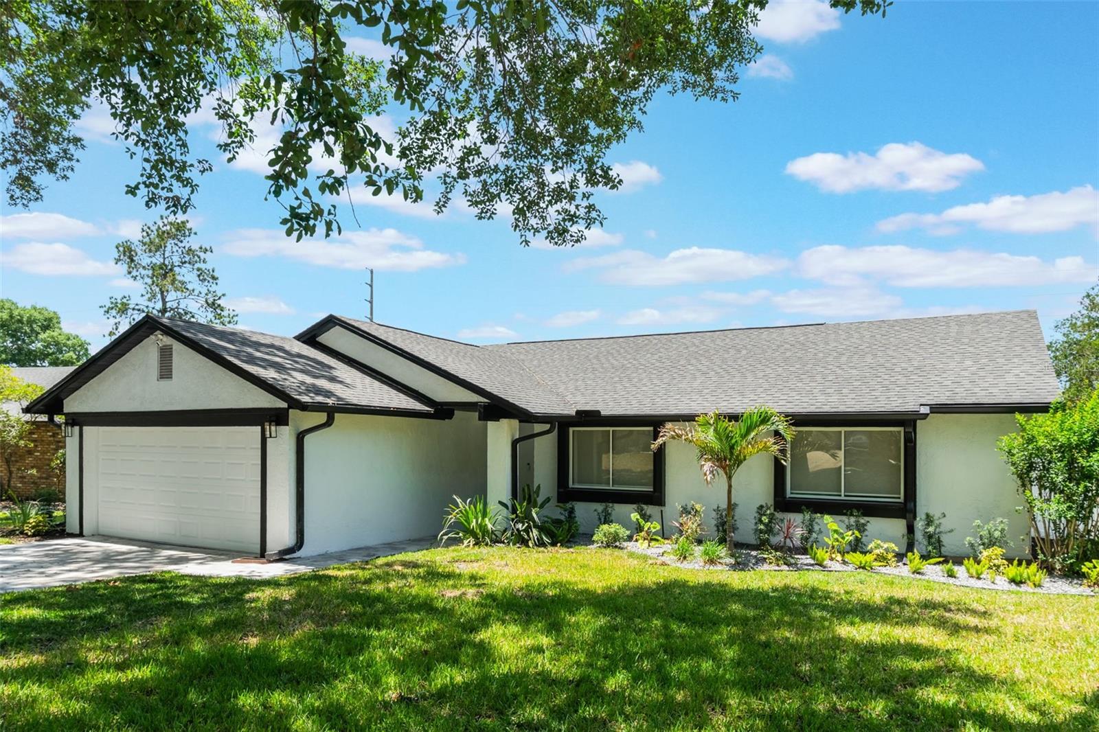 7664 CLUBHOUSE ESTATES DRIVE