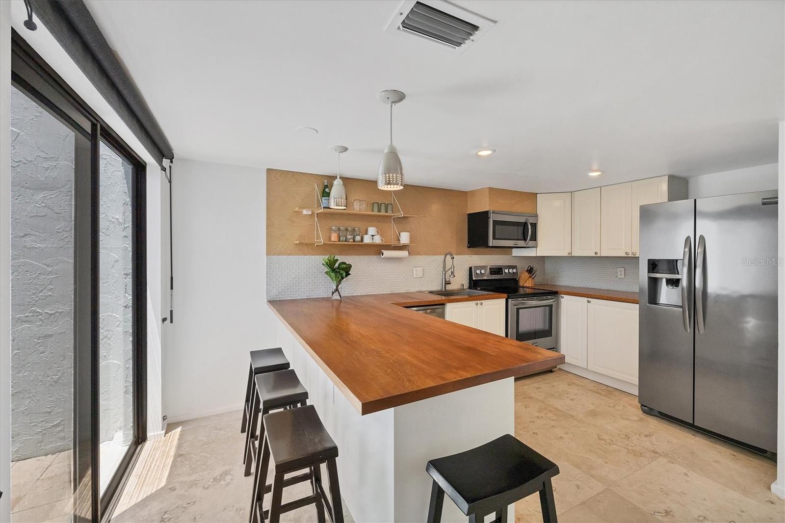 EL CONQUISTADOR VILLAGE 1 SEC 2 - Residential