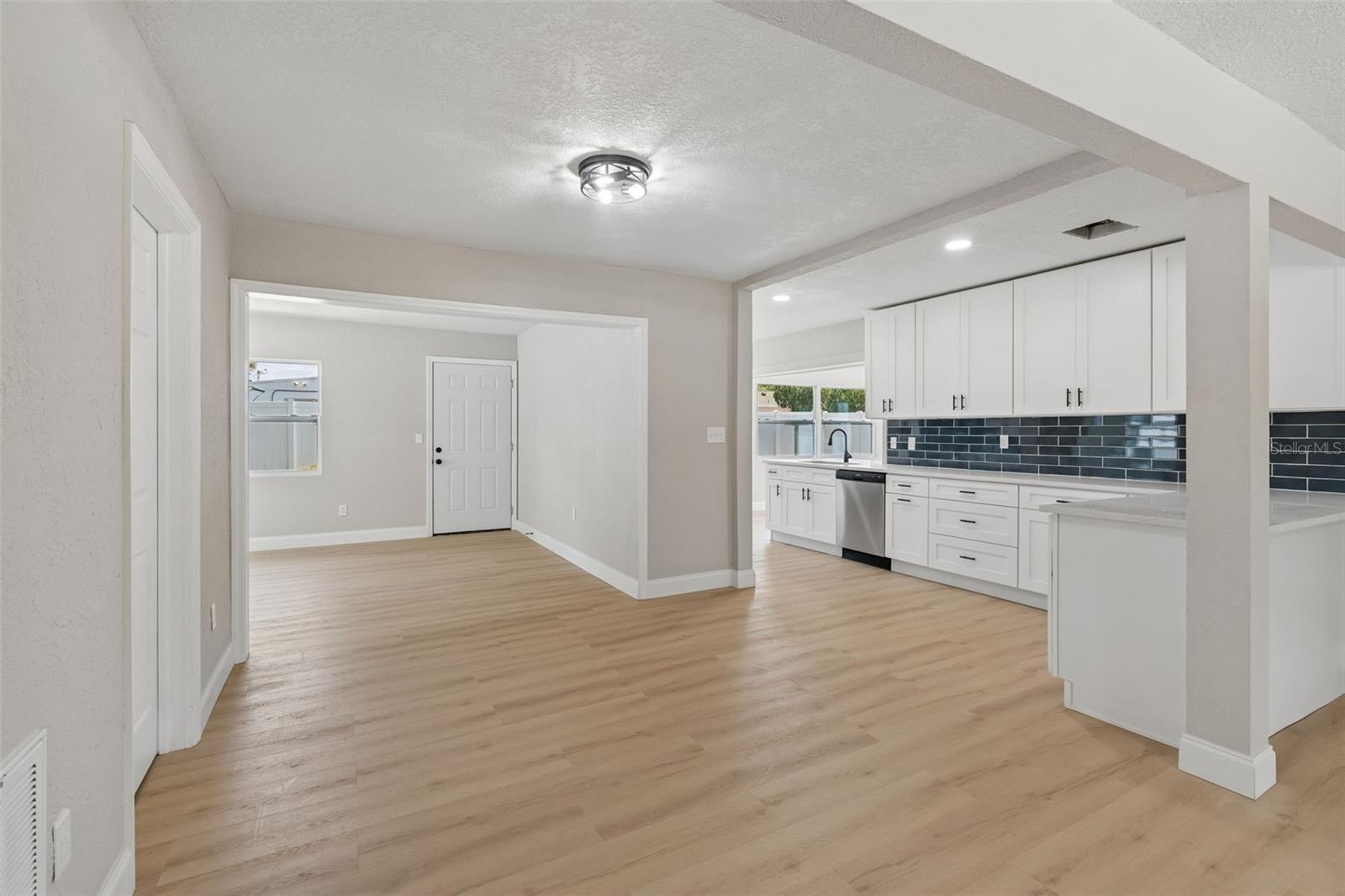 GOLFLAND PARK SUB - Residential