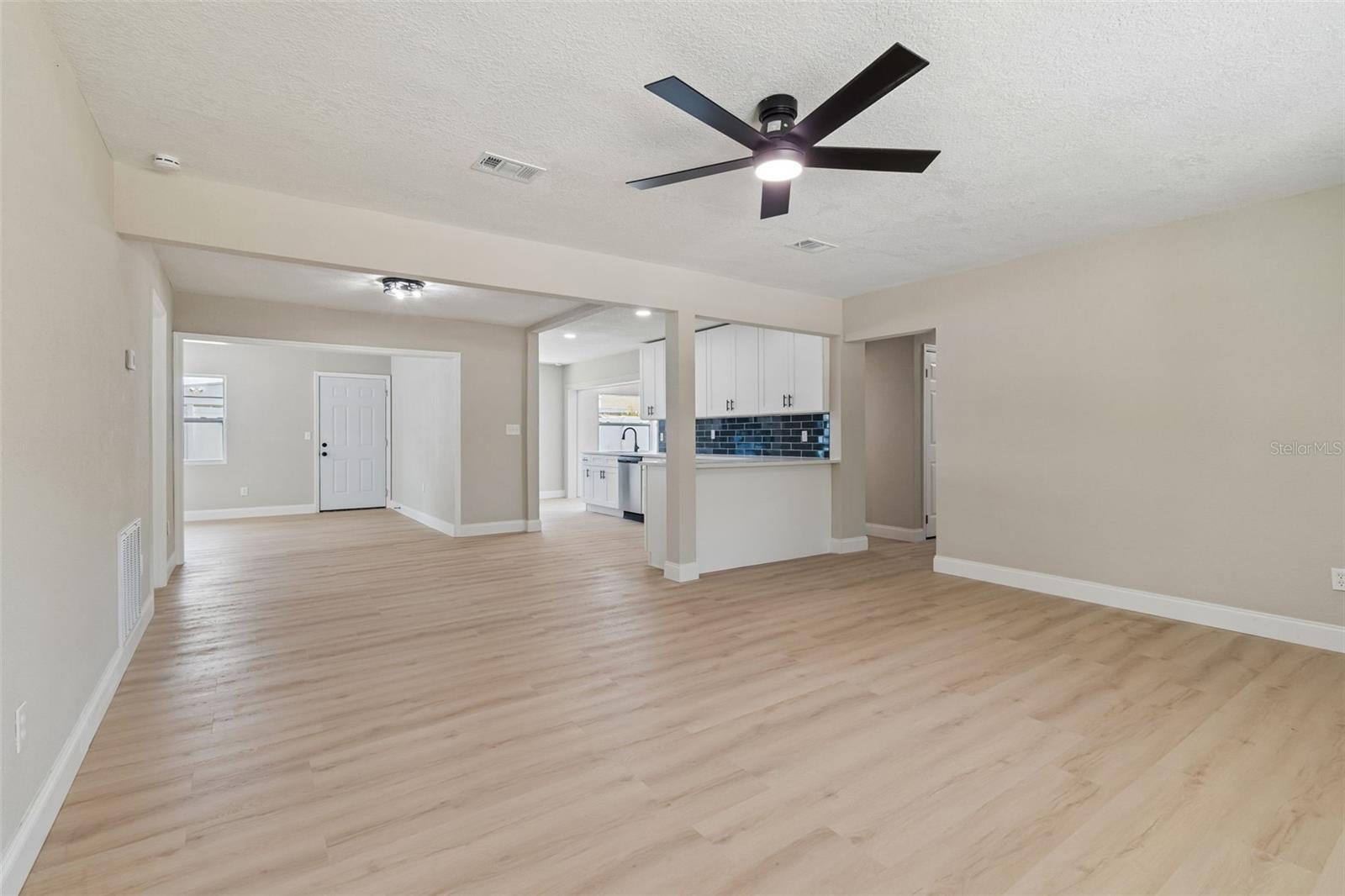 GOLFLAND PARK SUB - Residential