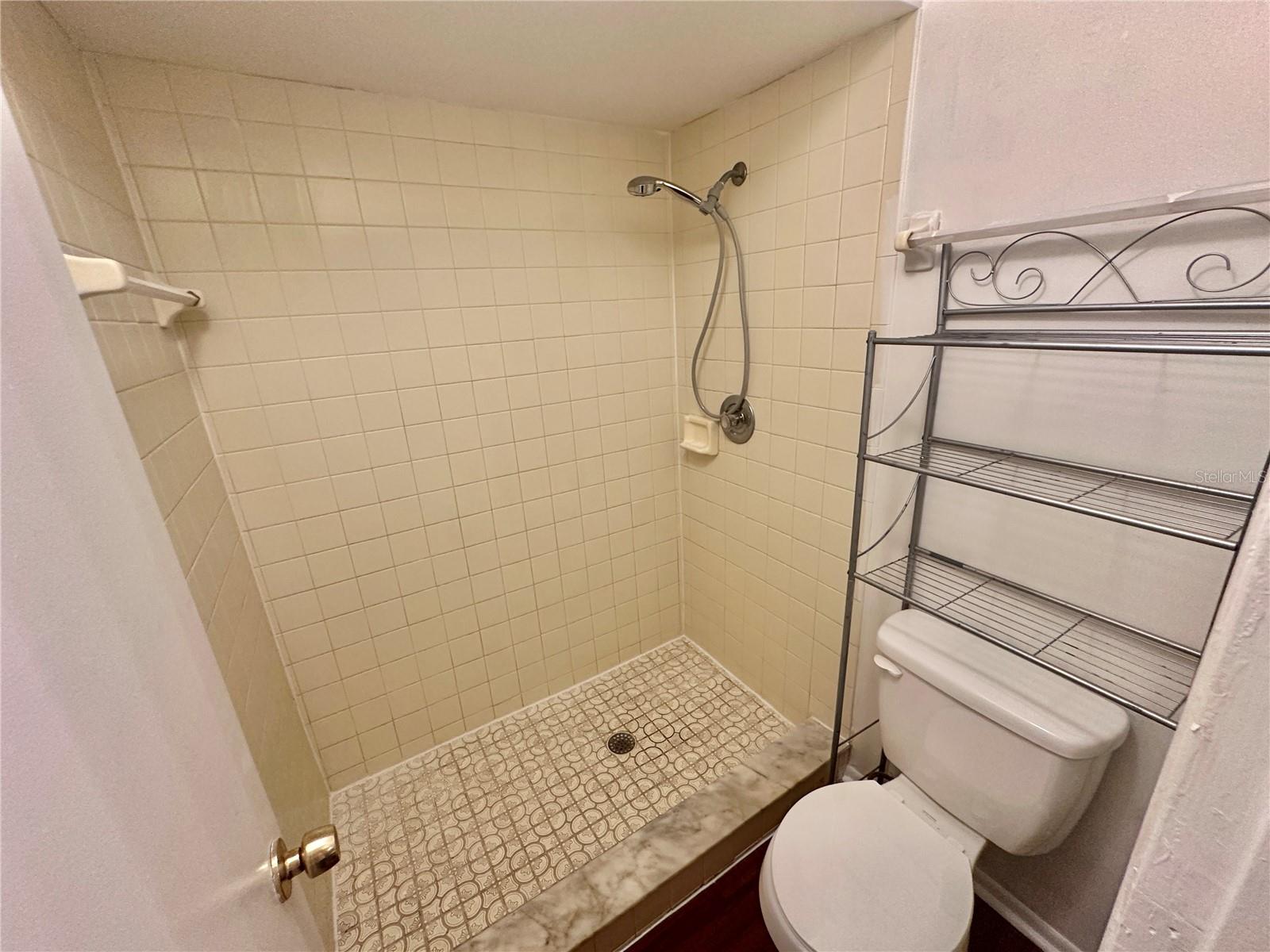 WOODRUFFS SUB FRANK L - Residential Lease