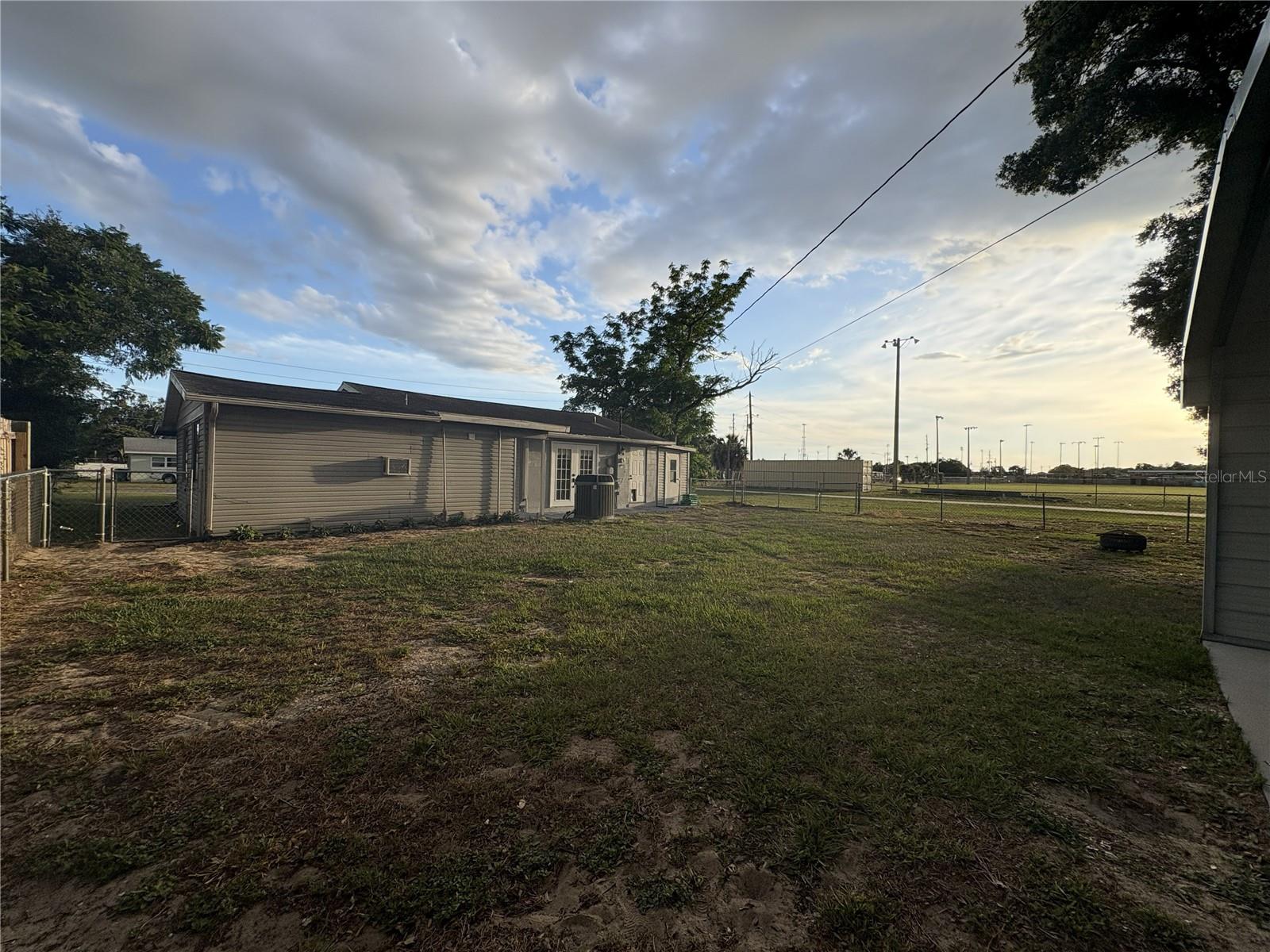 EUSTIS QUAYLES GOLF LINK 02 - Residential
