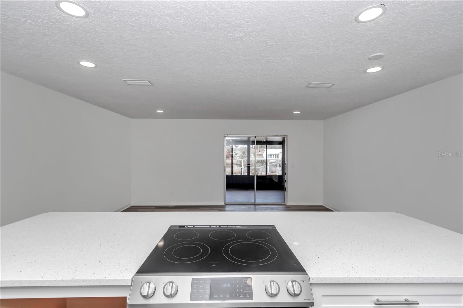 HICKORY HILL RETREATS UNIT 01 - Residential