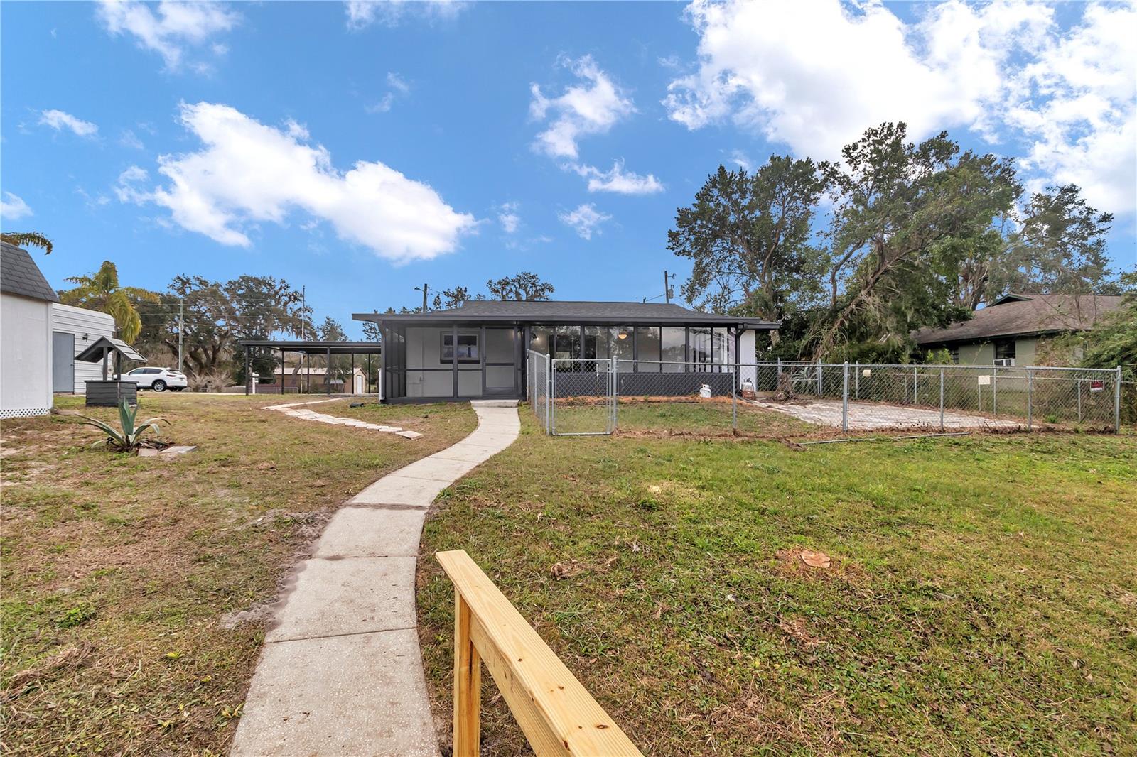 HICKORY HILL RETREATS UNIT 01 - Residential