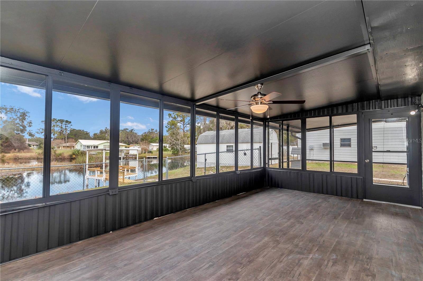 HICKORY HILL RETREATS UNIT 01 - Residential