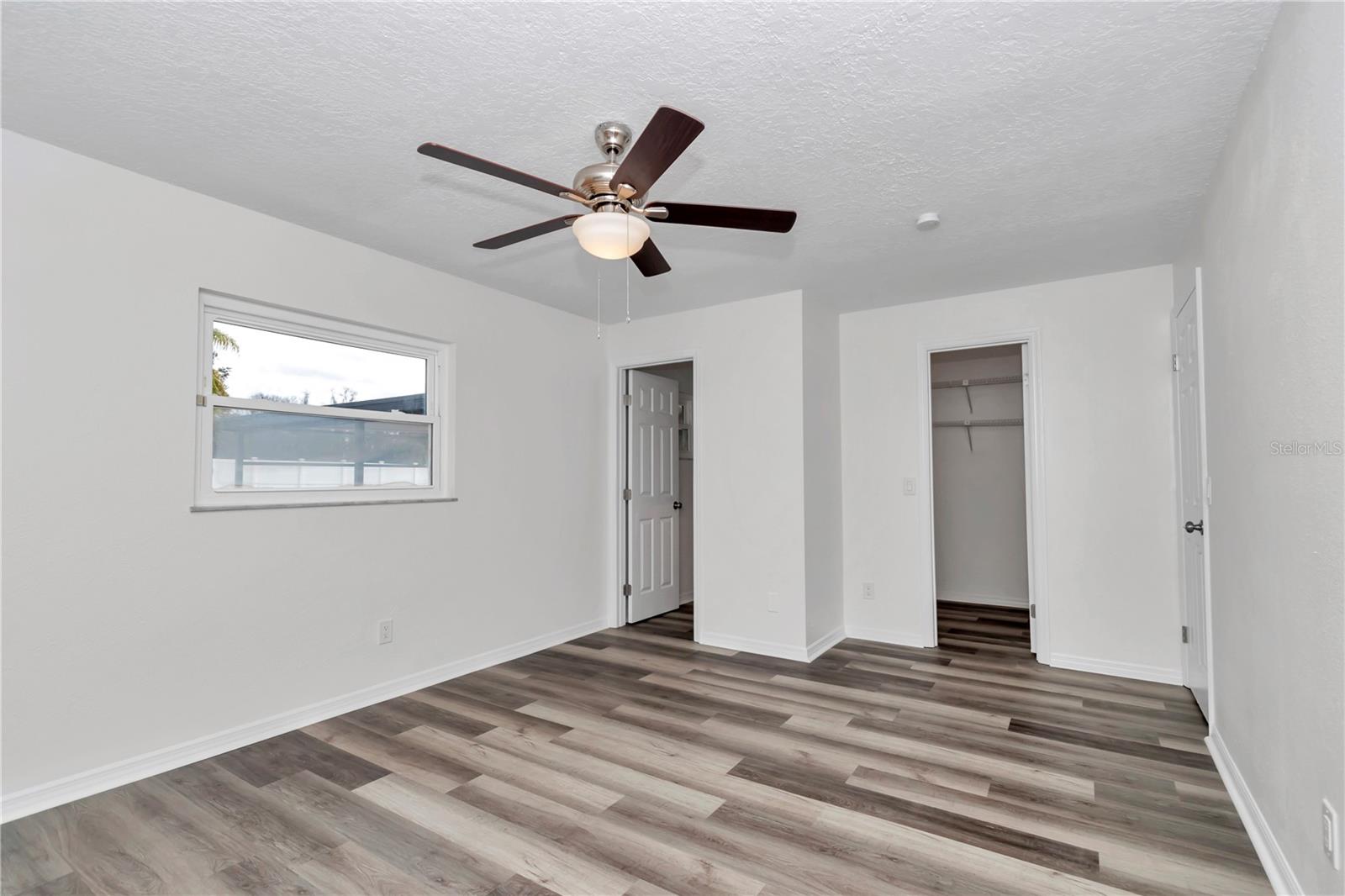 HICKORY HILL RETREATS UNIT 01 - Residential