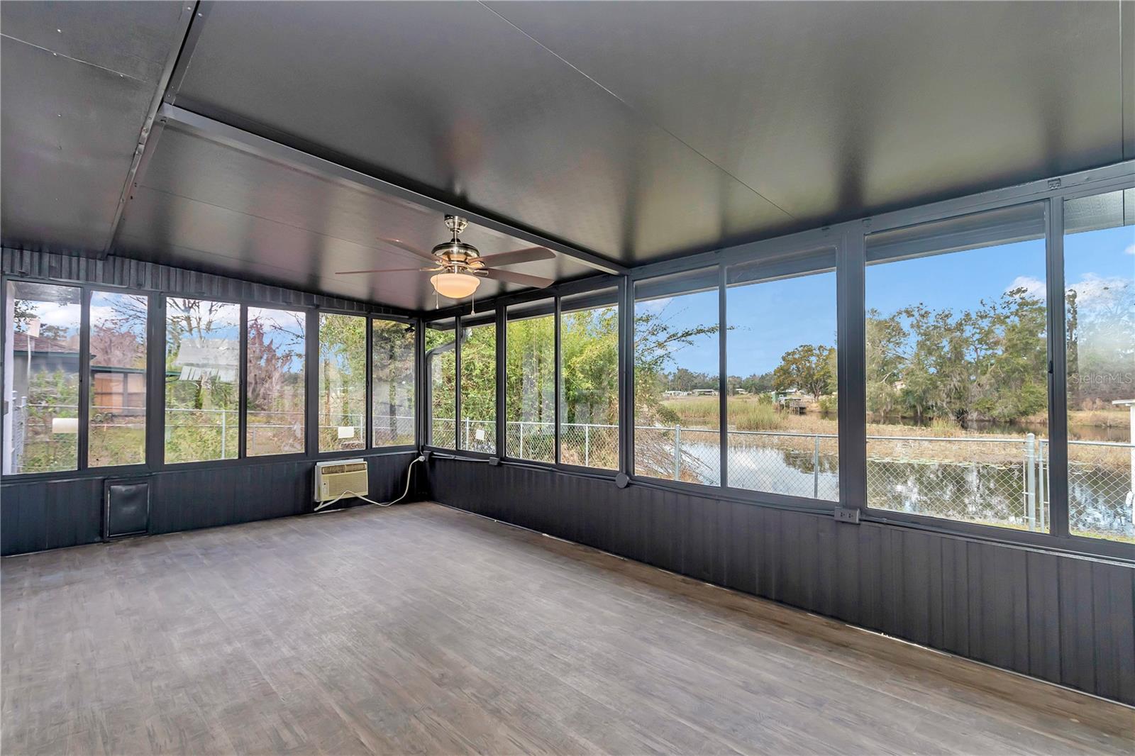 HICKORY HILL RETREATS UNIT 01 - Residential