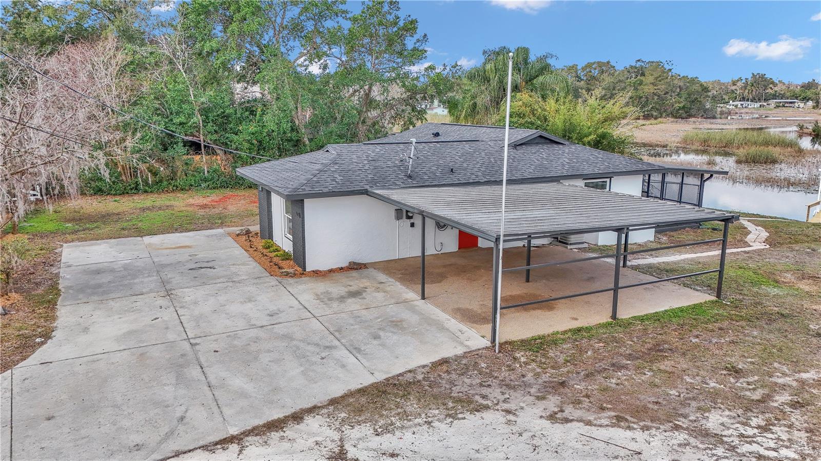 HICKORY HILL RETREATS UNIT 01 - Residential