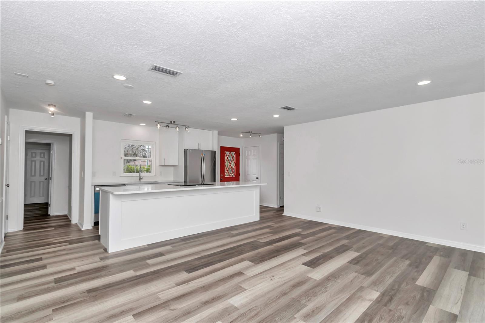 HICKORY HILL RETREATS UNIT 01 - Residential