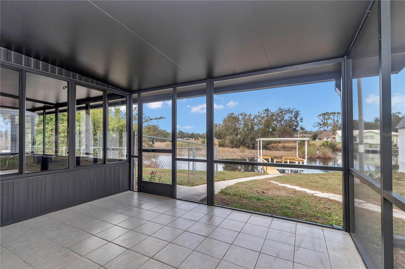 HICKORY HILL RETREATS UNIT 01 - Residential