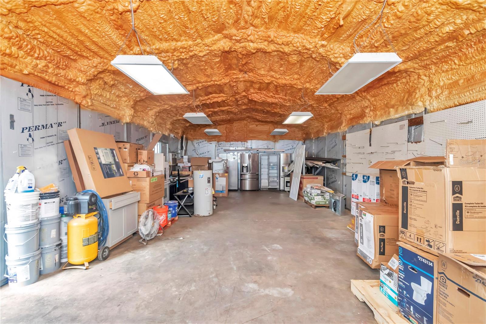 HICKORY HILL RETREATS UNIT 01 - Residential