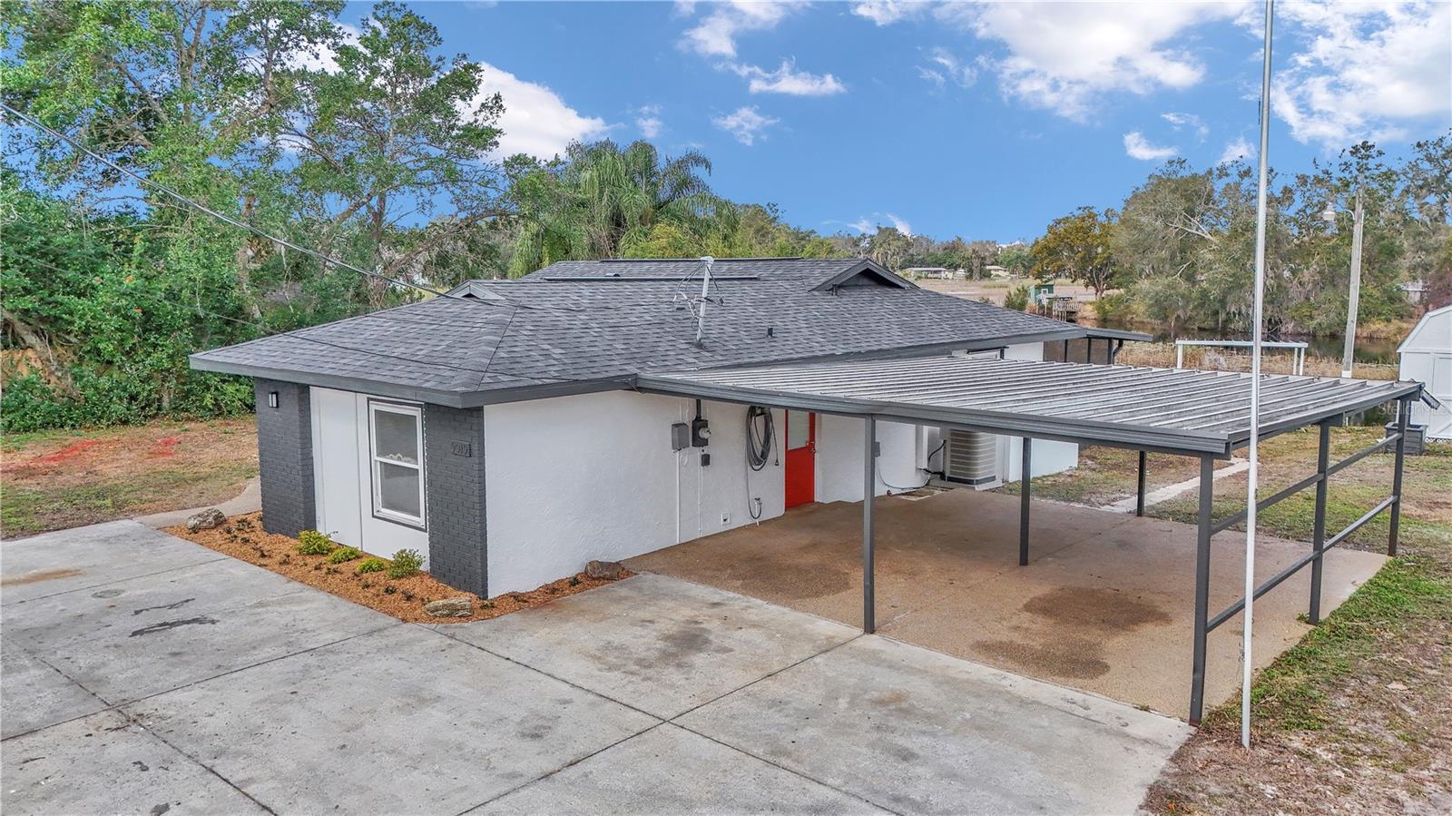 HICKORY HILL RETREATS UNIT 01 - Residential