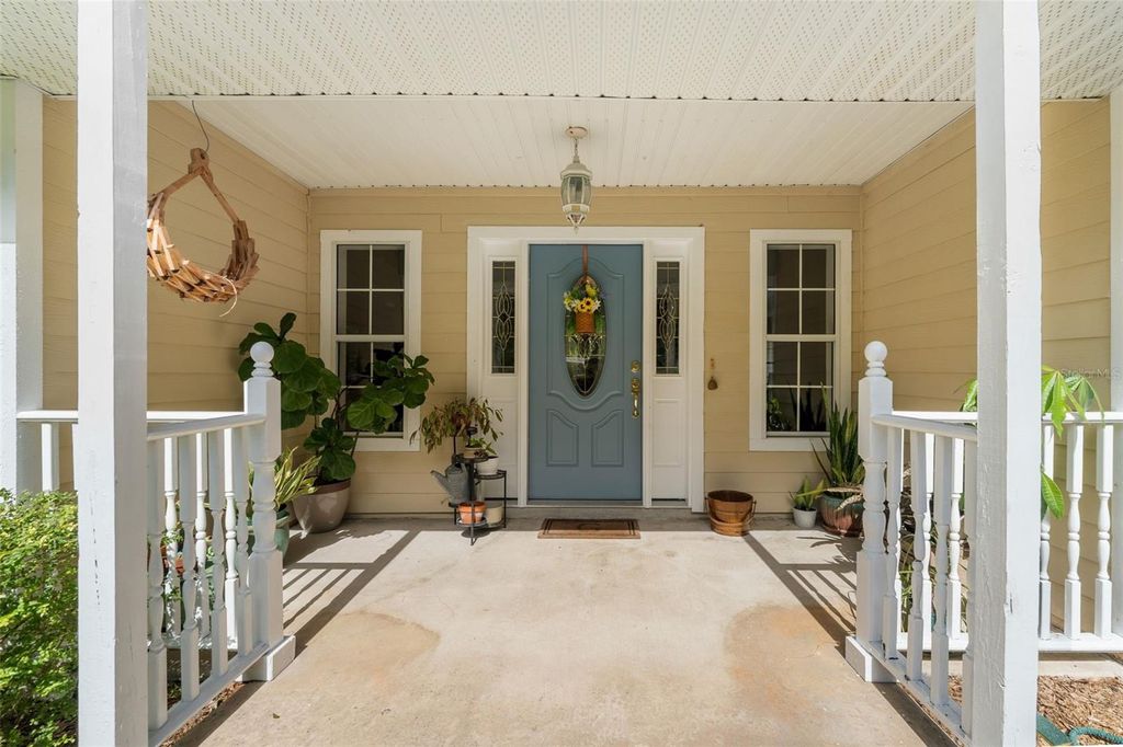 Photo of 646 NE 2nd Street, Williston, FL 32696 (MLS # GC542232)