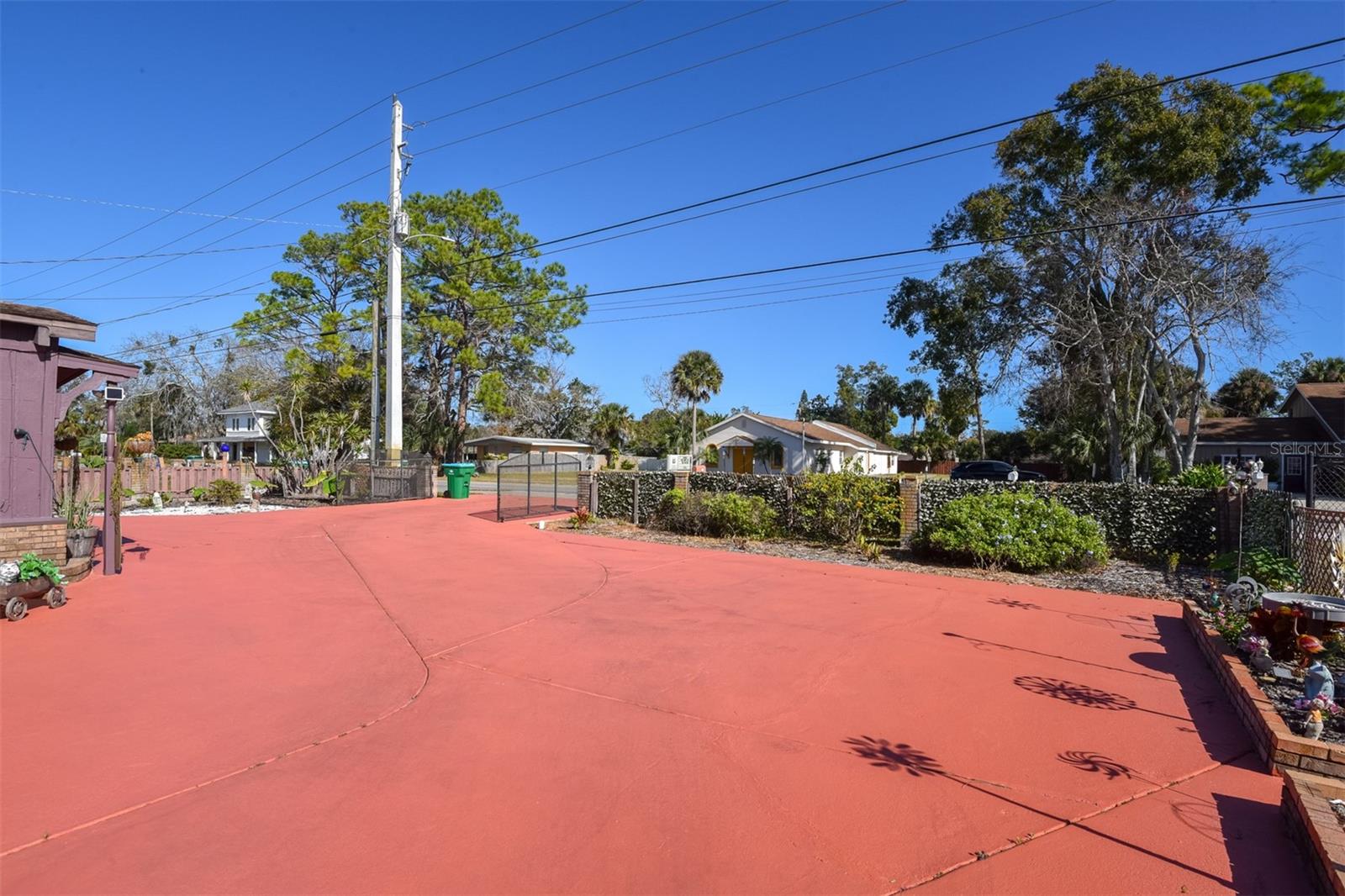 FLOMICH GARDEN SEC/HOLLY HILL HEIGHTS - Residential