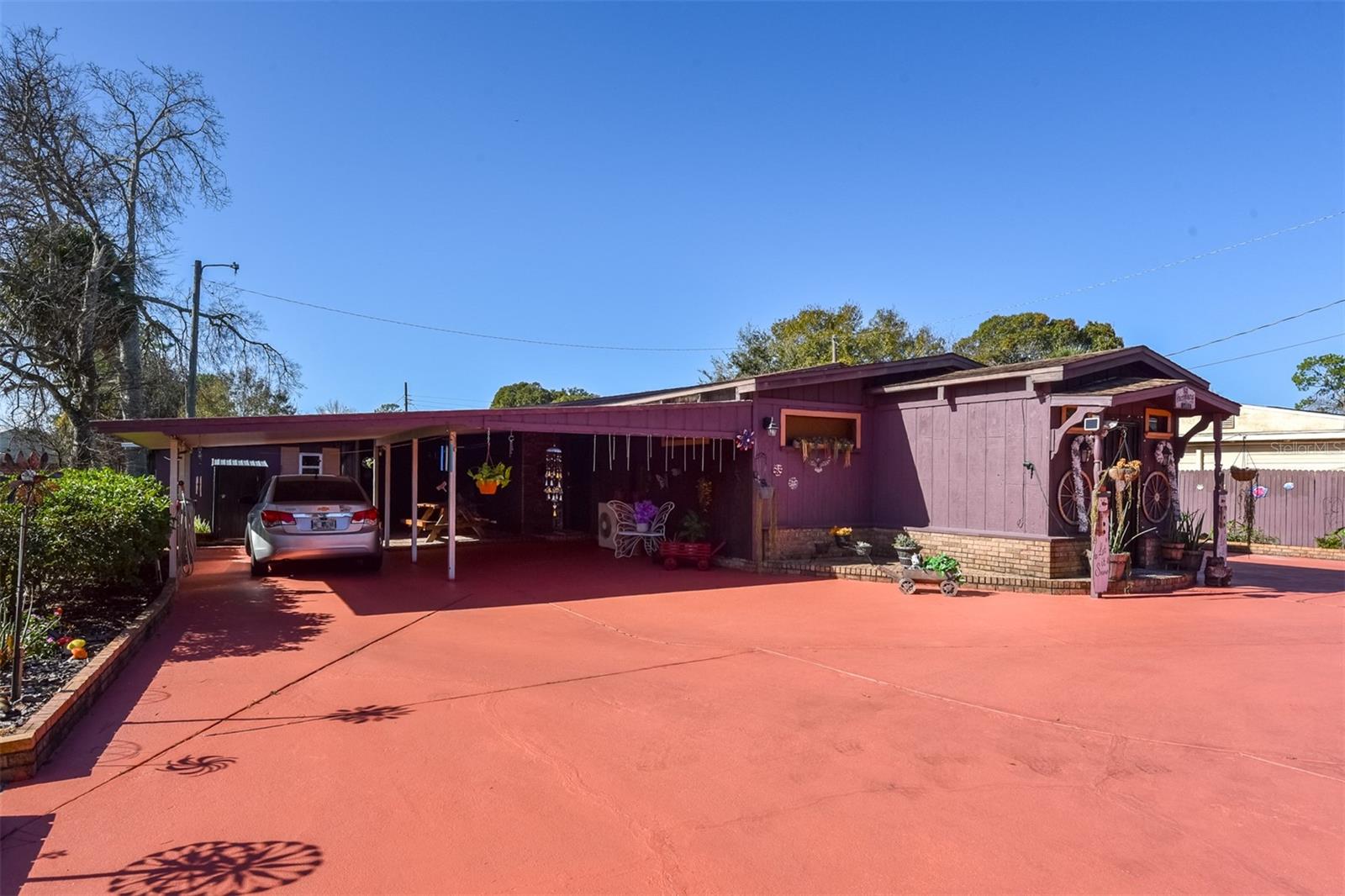 FLOMICH GARDEN SEC/HOLLY HILL HEIGHTS - Residential