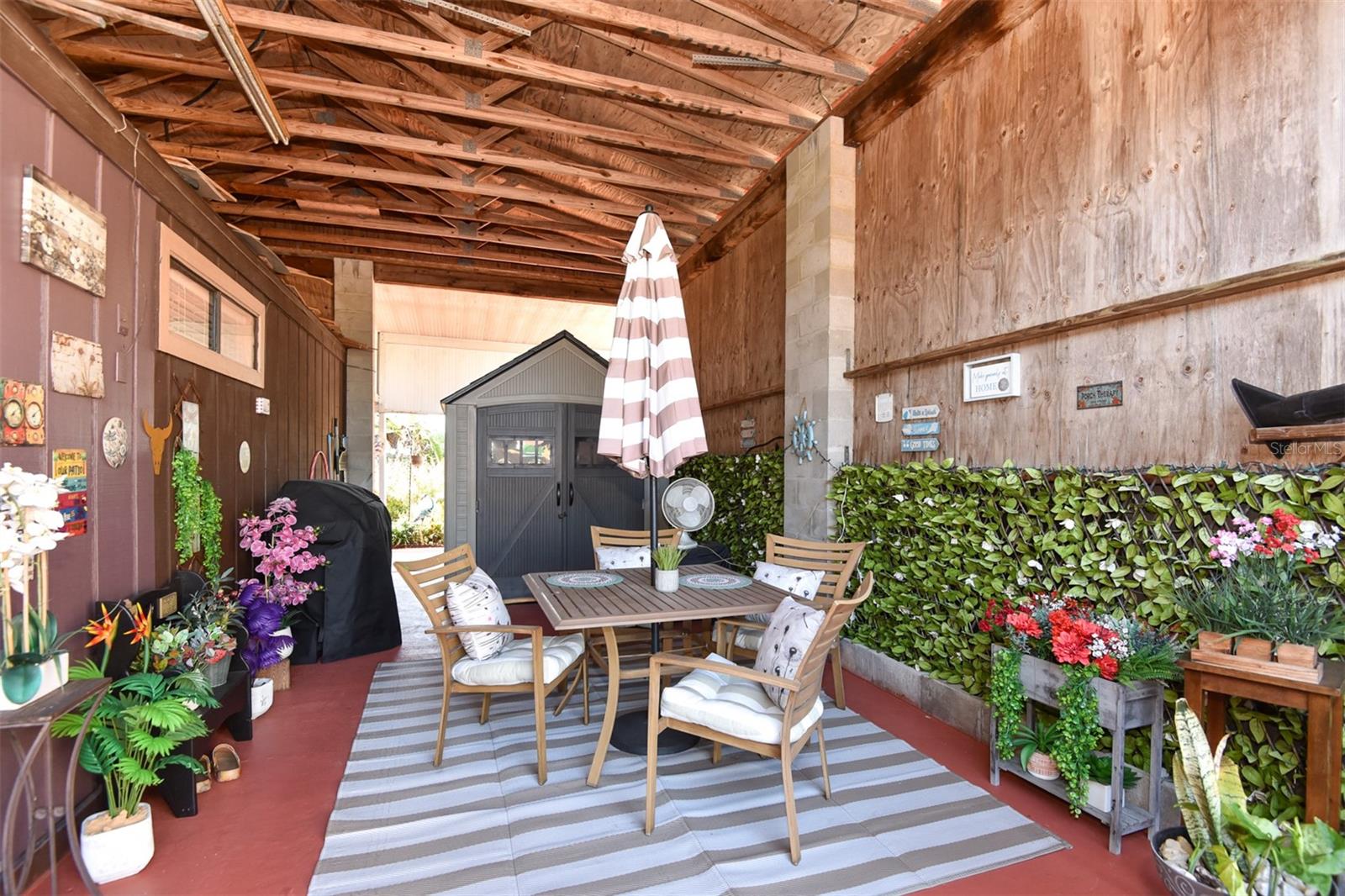 FLOMICH GARDEN SEC/HOLLY HILL HEIGHTS - Residential