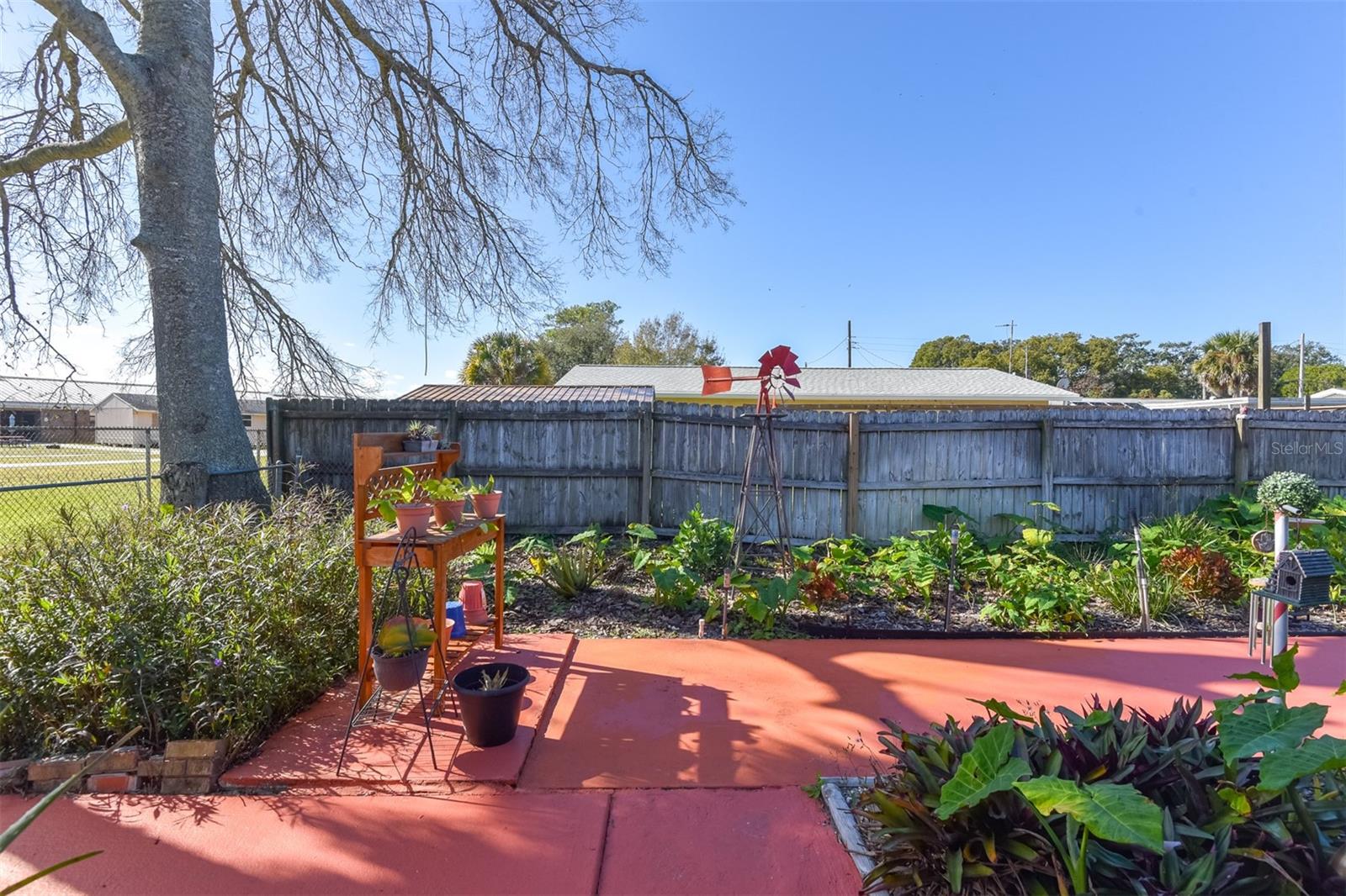 FLOMICH GARDEN SEC/HOLLY HILL HEIGHTS - Residential
