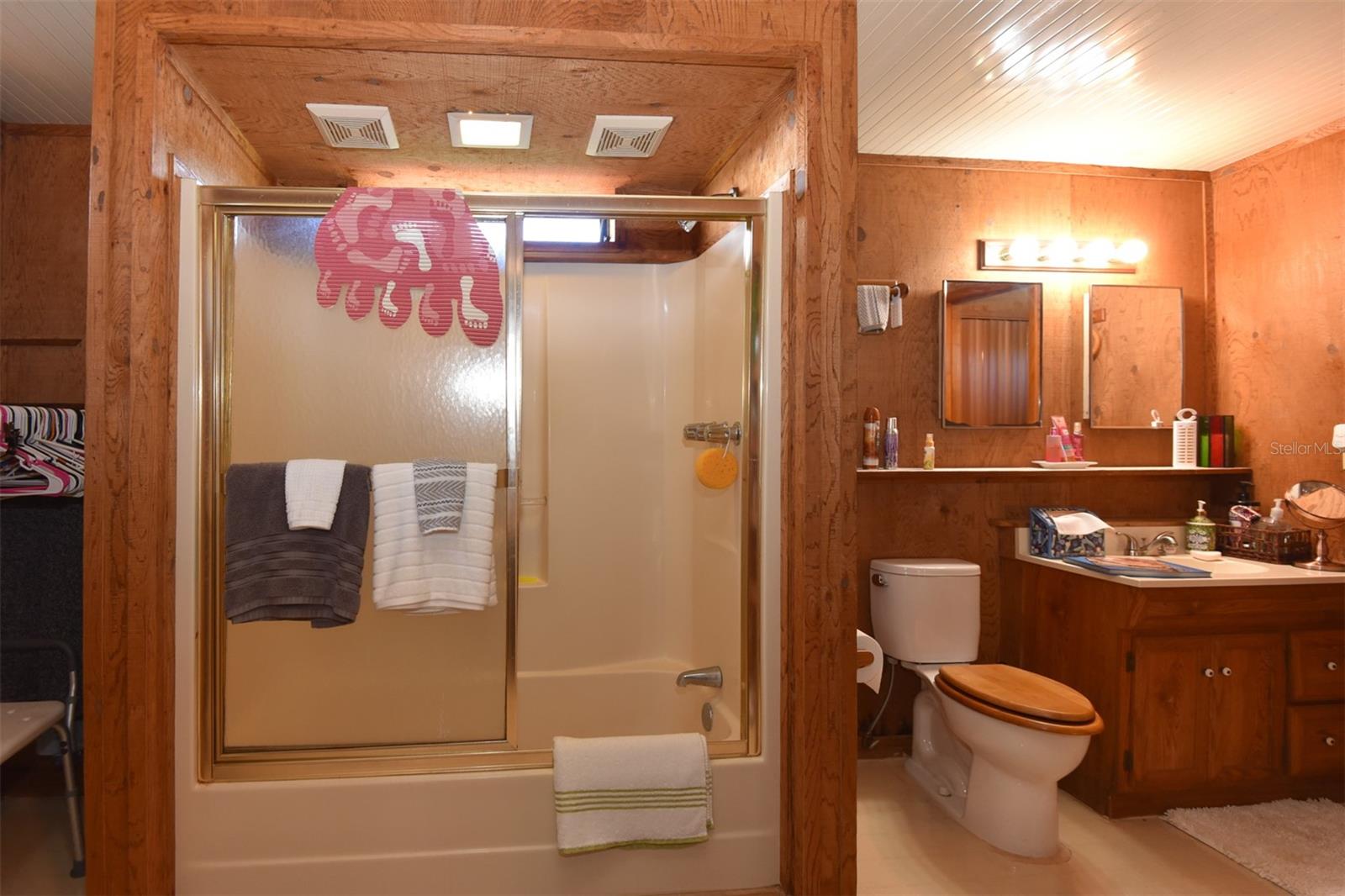 FLOMICH GARDEN SEC/HOLLY HILL HEIGHTS - Residential