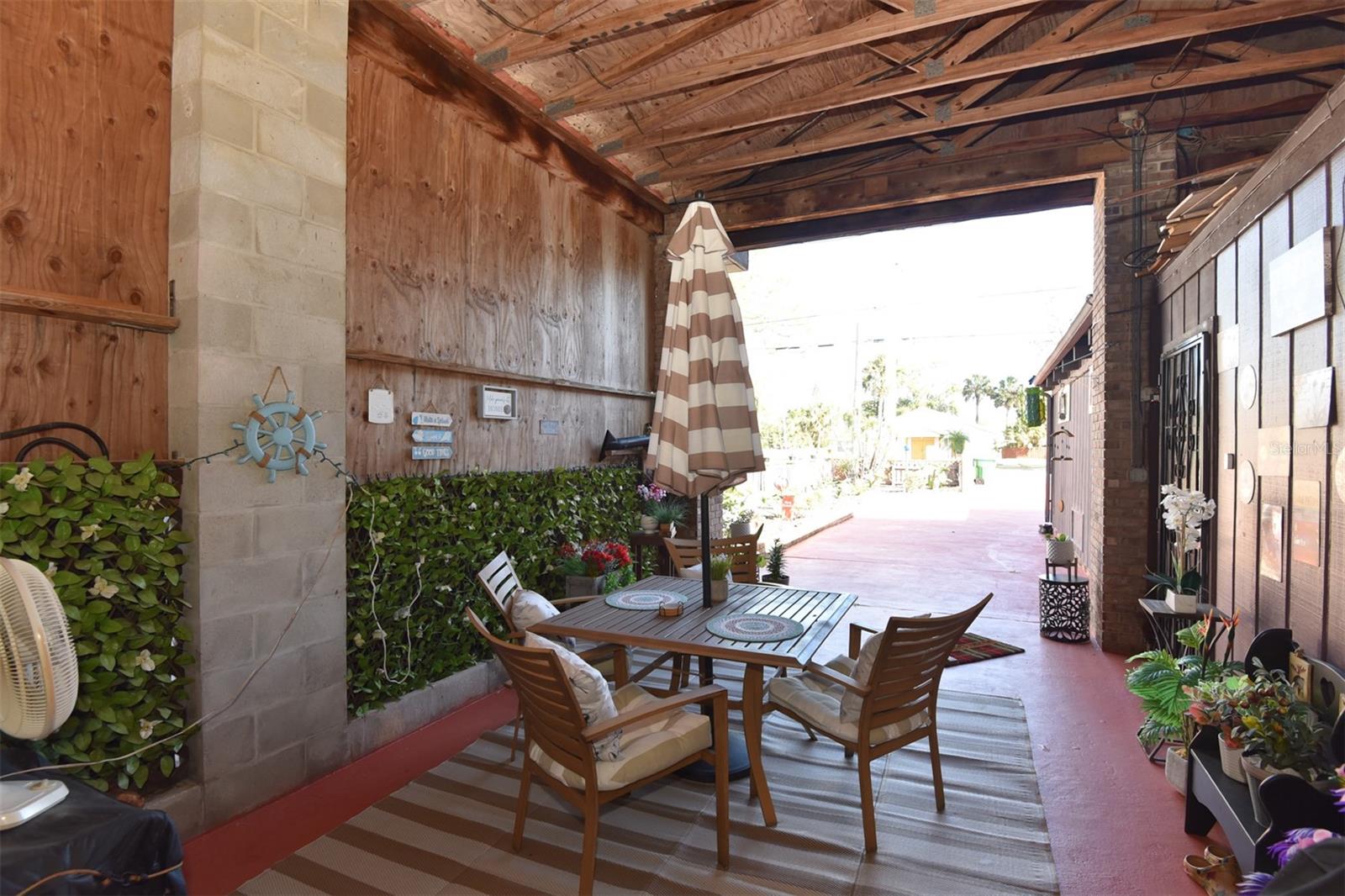 FLOMICH GARDEN SEC/HOLLY HILL HEIGHTS - Residential