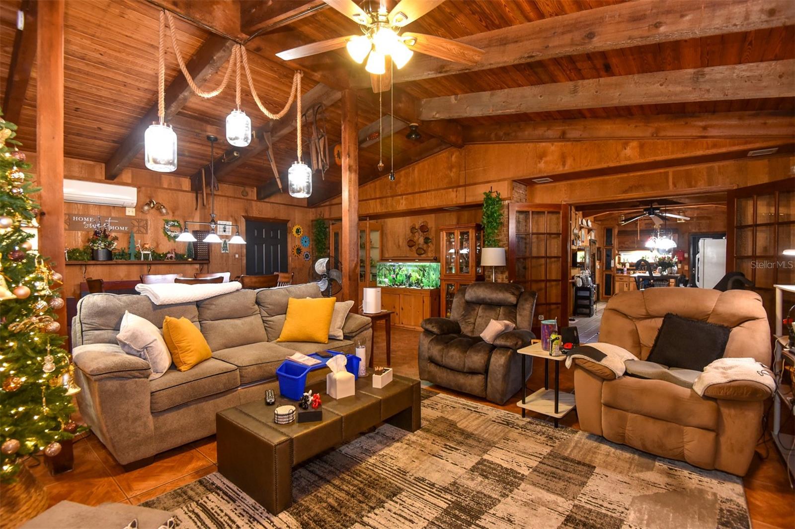 FLOMICH GARDEN SEC/HOLLY HILL HEIGHTS - Residential