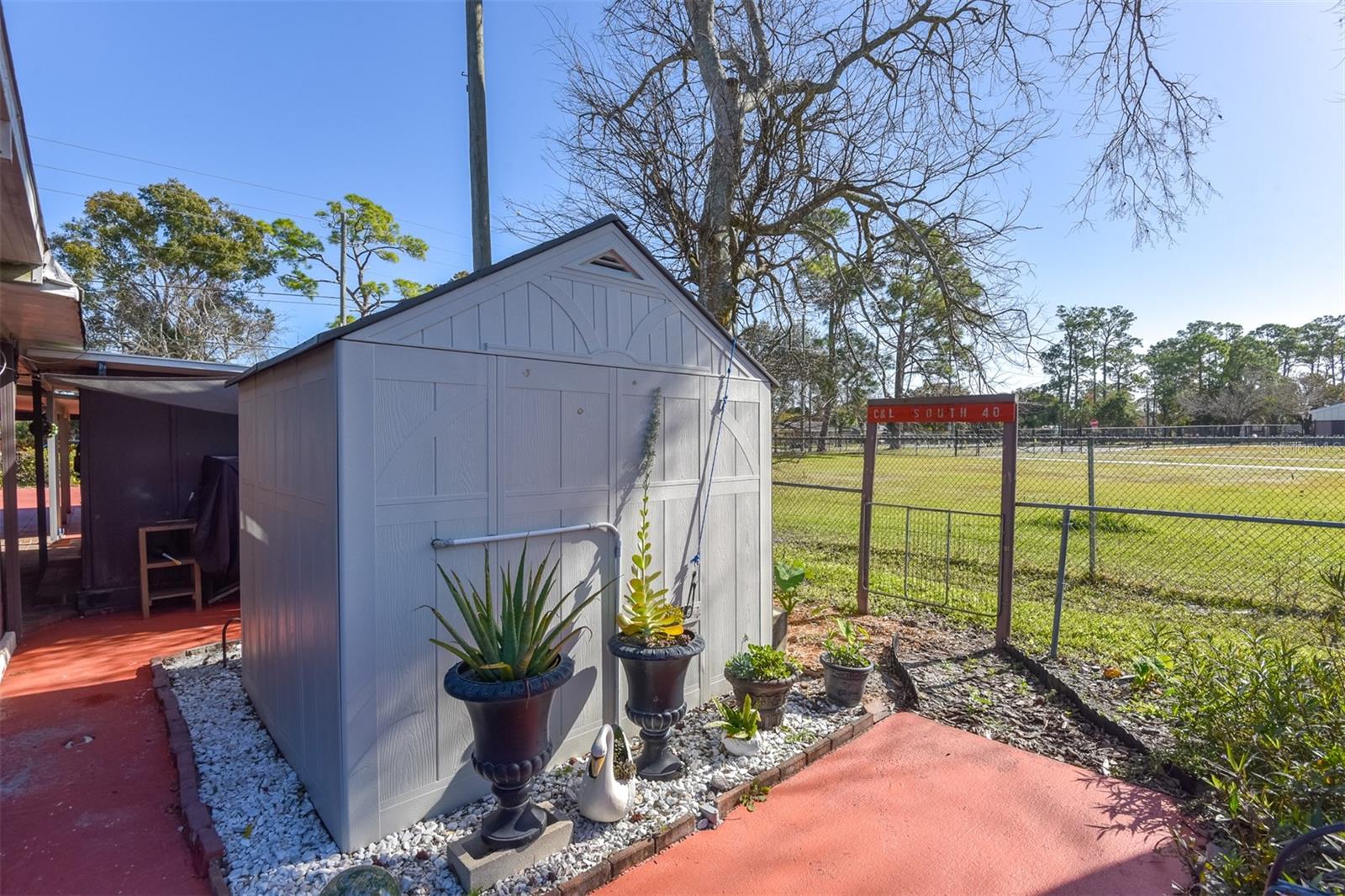 FLOMICH GARDEN SEC/HOLLY HILL HEIGHTS - Residential