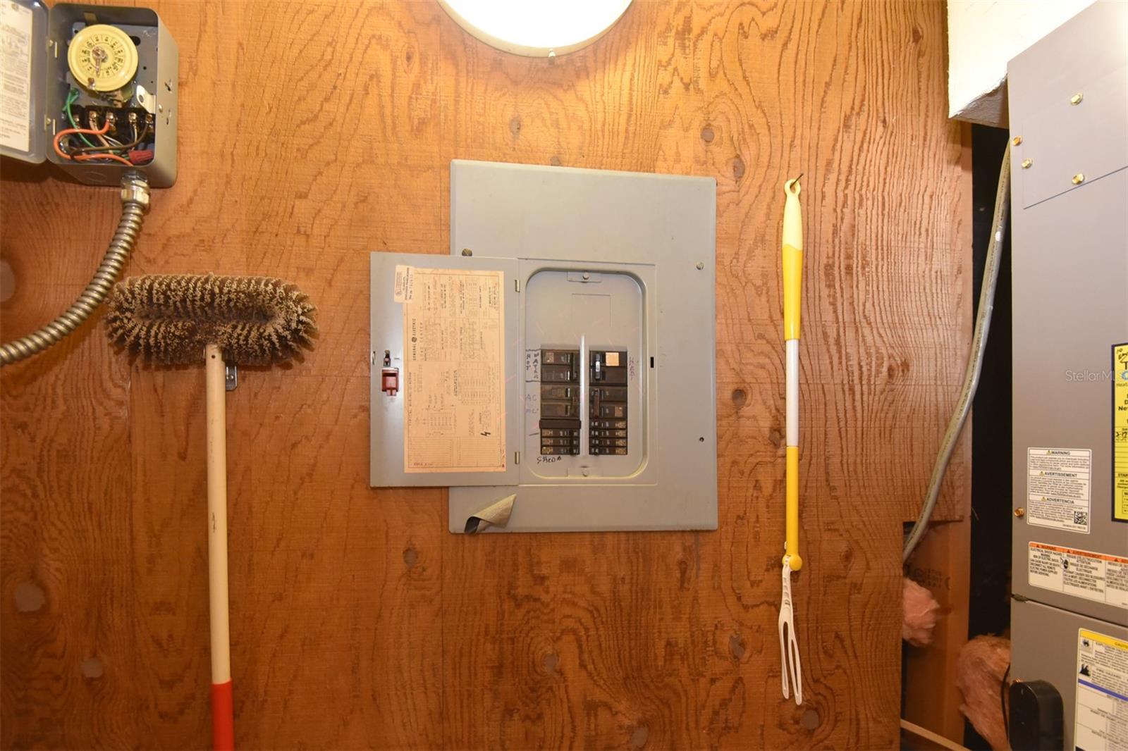 FLOMICH GARDEN SEC/HOLLY HILL HEIGHTS - Residential