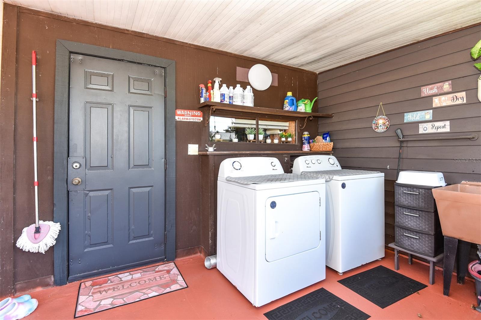 FLOMICH GARDEN SEC/HOLLY HILL HEIGHTS - Residential