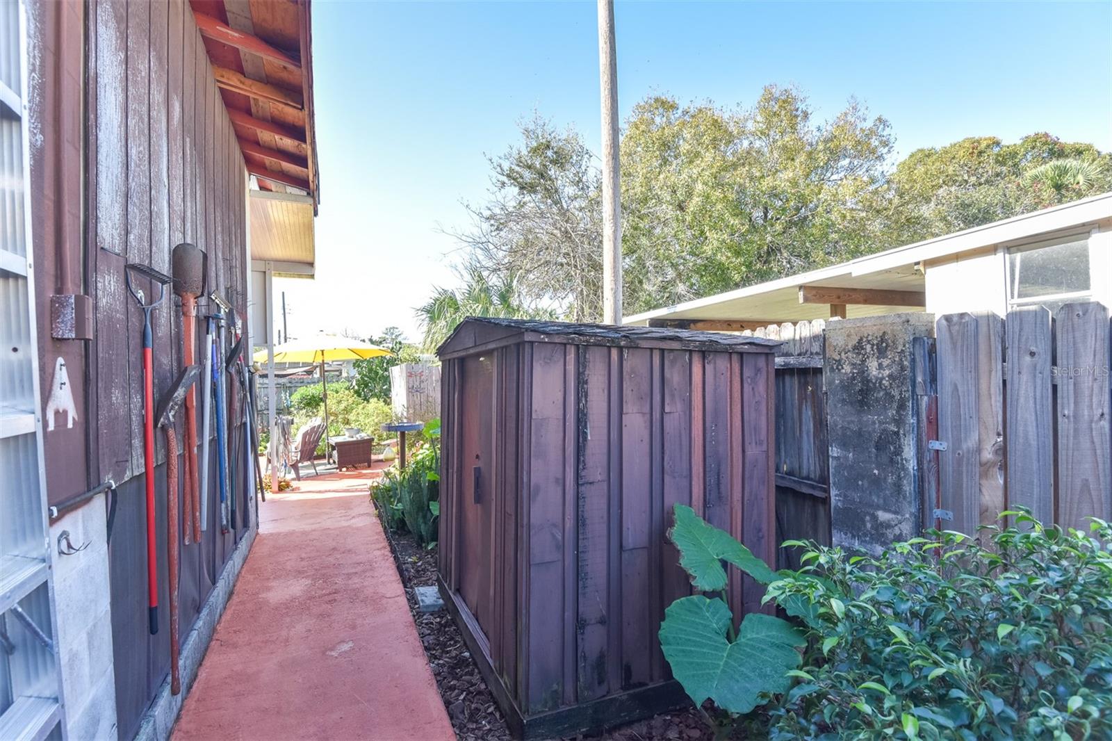 FLOMICH GARDEN SEC/HOLLY HILL HEIGHTS - Residential