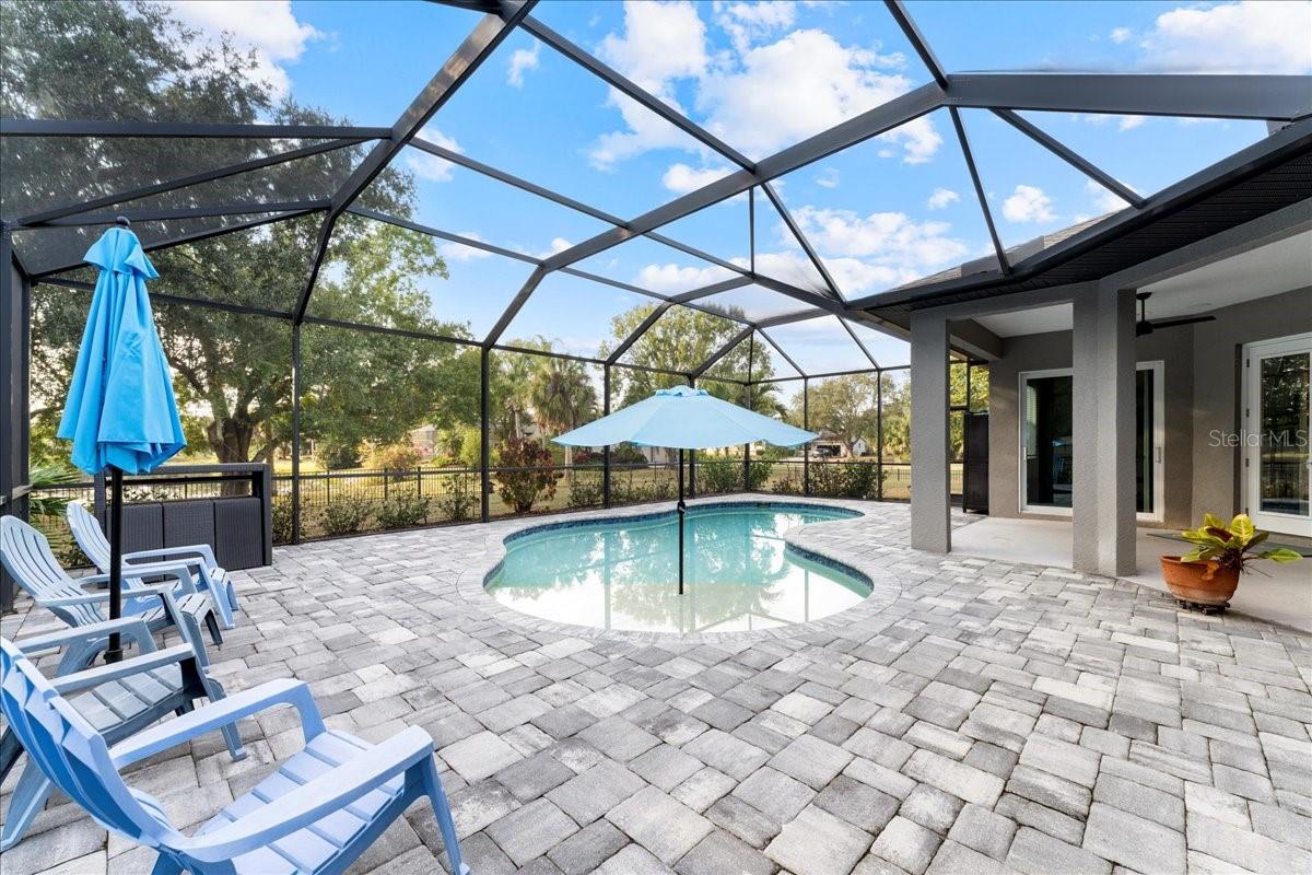 HIDDEN OAKS - Residential