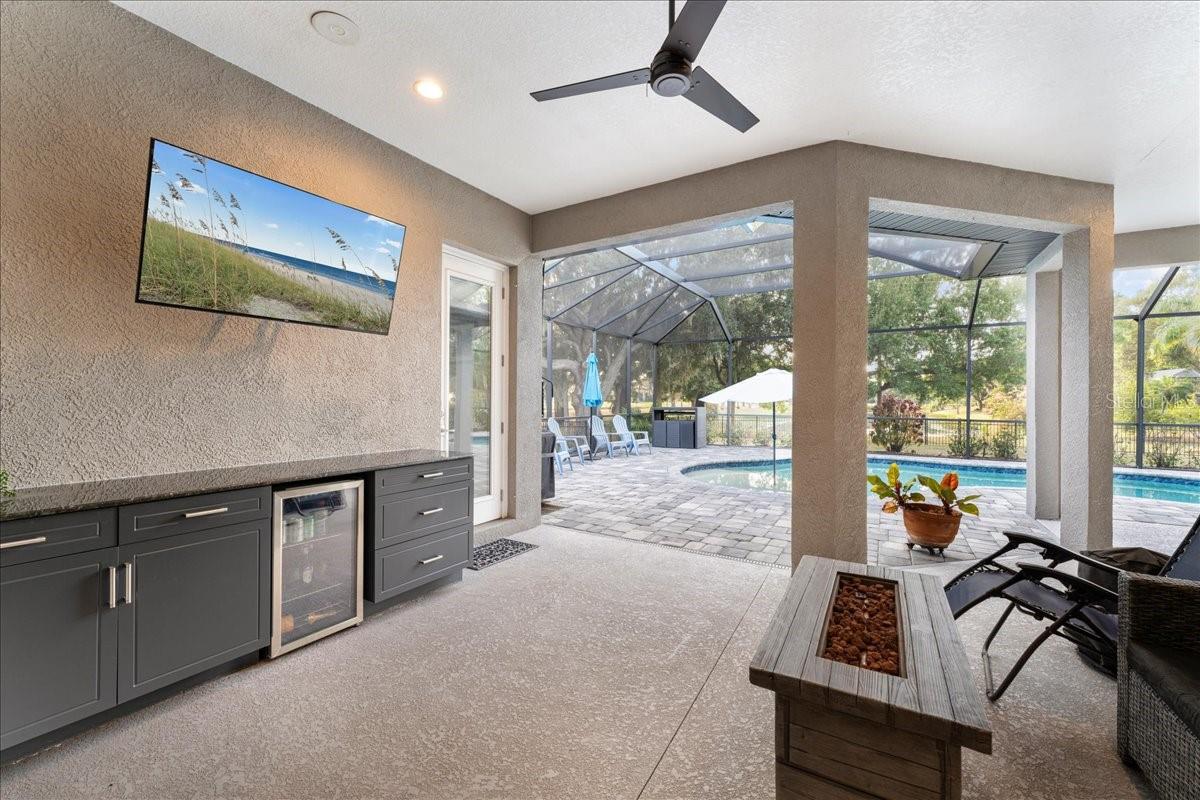 HIDDEN OAKS - Residential