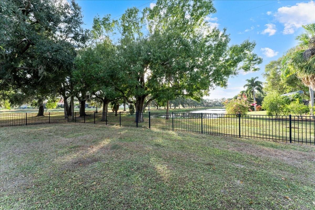 HIDDEN OAKS - Residential