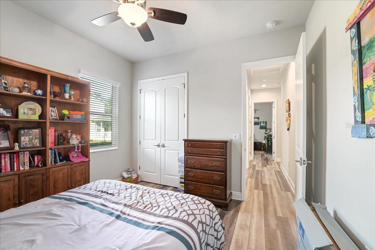 HIDDEN OAKS - Residential